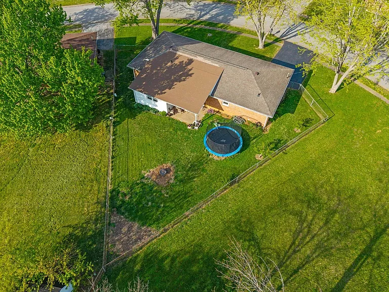 3611 Bahama Dr — Photo 40