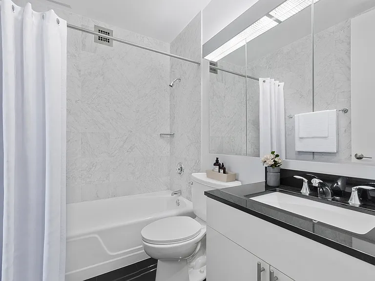 265 E 66th St #5C — Photo 6
