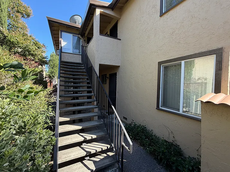 860 W Taylor St #B — Photo 5