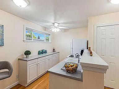 3715 Sacramento Ave — Photo 7