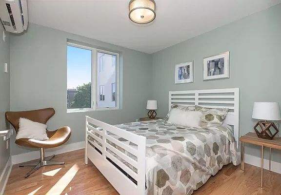 3rd image of 115 Erasmus St #12A