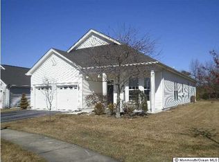 24 Morningside Ct, Lakewood, NJ 08701