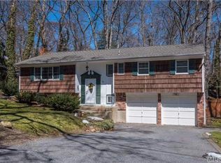 15 Beacon Hill Dr, Stony Brook, NY 11790