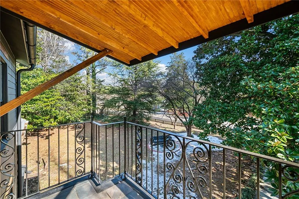 6 bed, 3.0 bath, 2754 sqft, $6,000 — Photo 4