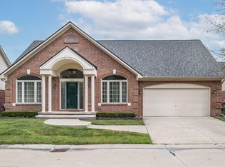 16611 Ventura Cir, Clinton Township, MI 48038
