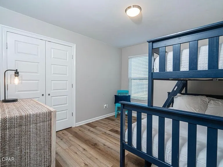 6320 Beach Dr — Photo 20