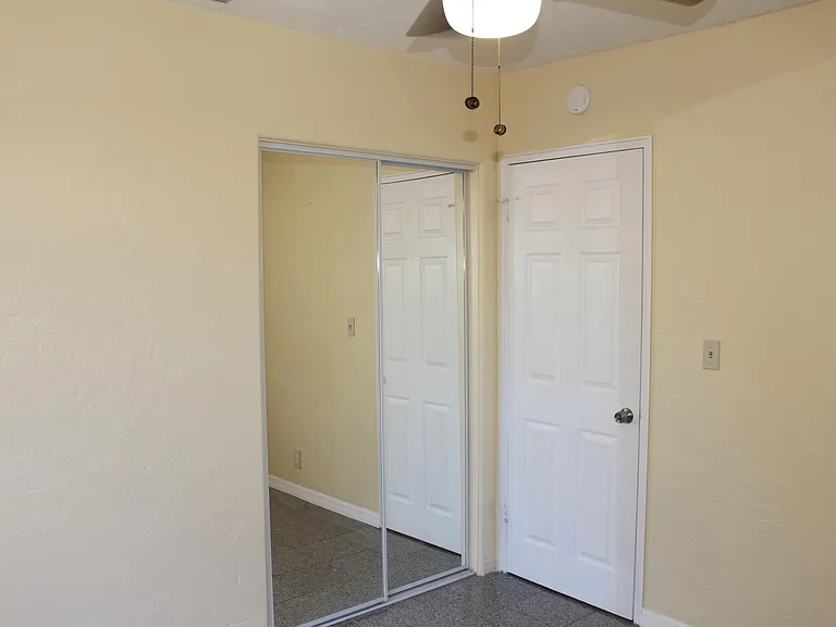 6390 Hampton Dr N — Photo 15