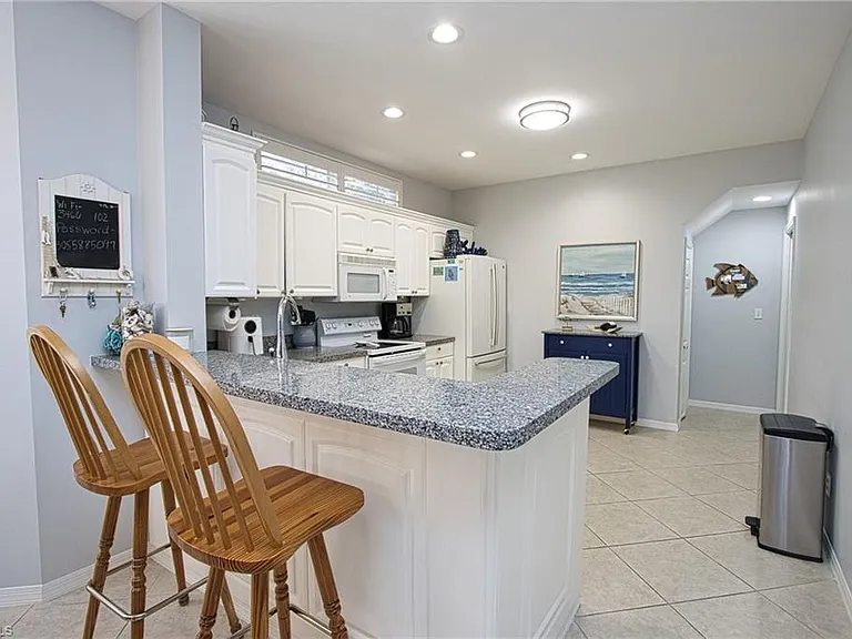 3460 Pointe Creek Ct #102 — Photo 6