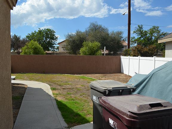 3rd image of 16479 Abedul St