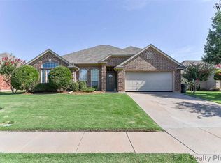 5230 Sunnybrook Ln, Wichita Falls, TX 76310
