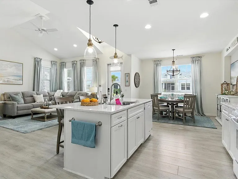 65 Sandbar Ln — Photo 8