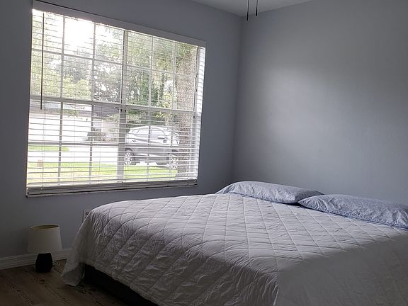 5th image of 1323 American Elm Dr