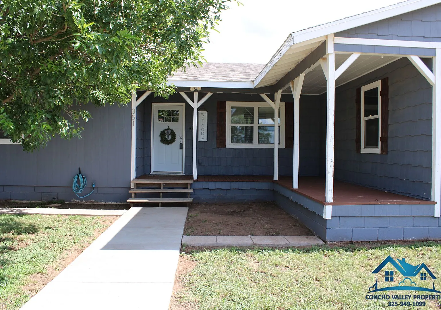 Updated 3-Bed, 2-Bath on Oversize lot near Lincoln Middle School — Photo 2