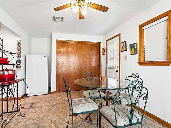 5th image of 5024 Madrid St