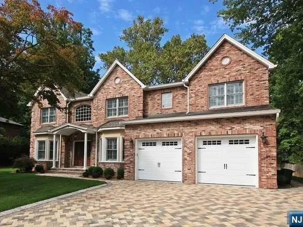 5 Day Ave, Tenafly, NJ 07670