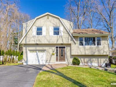 33 Sherwood Dr, Ramsey, NJ, 07446