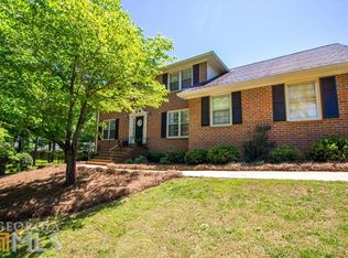 162 Chesterfield Rd, Bogart, GA 30622
