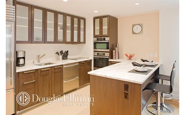 Sold by Douglas Elliman | media 16