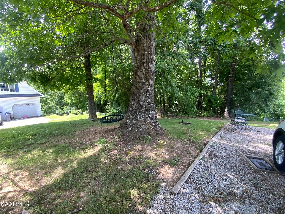 1st image of Summit Hill Dr