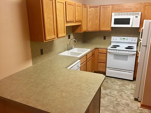 2nd image of 110 Pine St #2