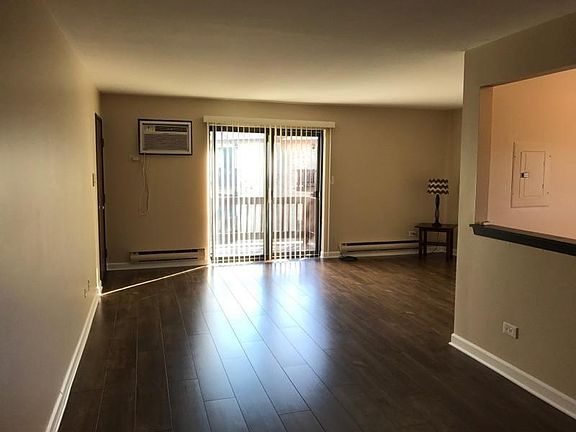 2nd image of 457 E Spruce Dr