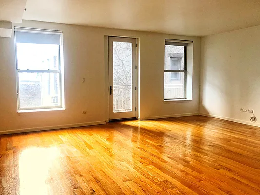 Rented by Bedford Realty USA Corp | media 19