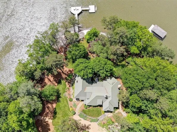 16103 Boyd Cove Ln, Charlotte, NC 28278