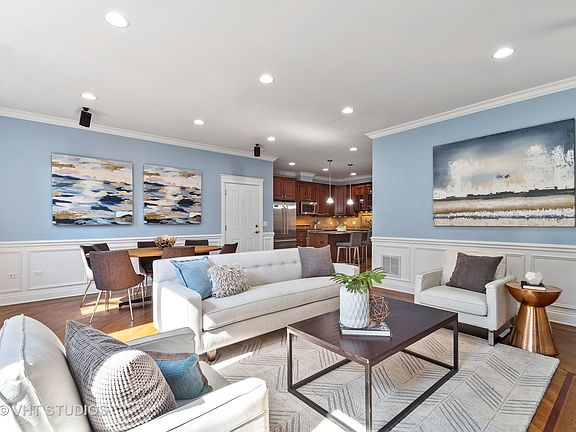 3rd image of 1330 W Diversey Pkwy #1E