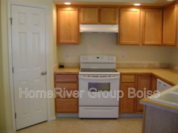 4th image of 3927 N Kilberry Ave