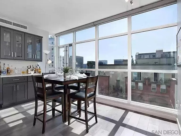 850 Beech St #713 — Photo 9