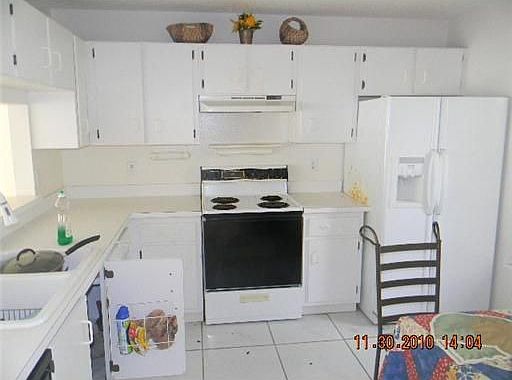 2nd image of 12110 NW 36th Pl