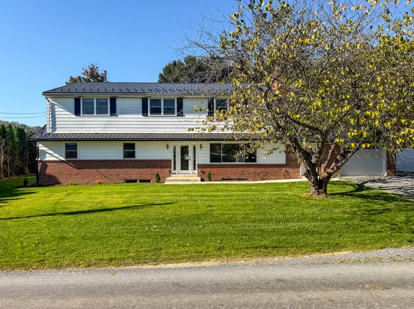 740 S Custer Ave, New Holland, PA 17557