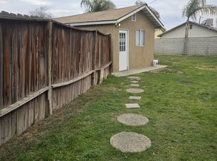 912 Baldwin Rd #C, Bakersfield, CA 93304