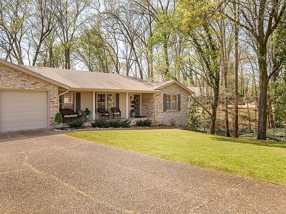 2nd image of 242 Robinhood Dr