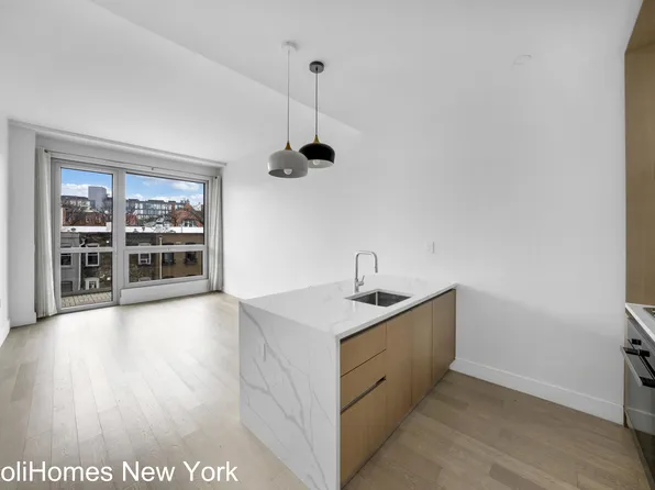 21-41 46th Avenue image 1 of 11