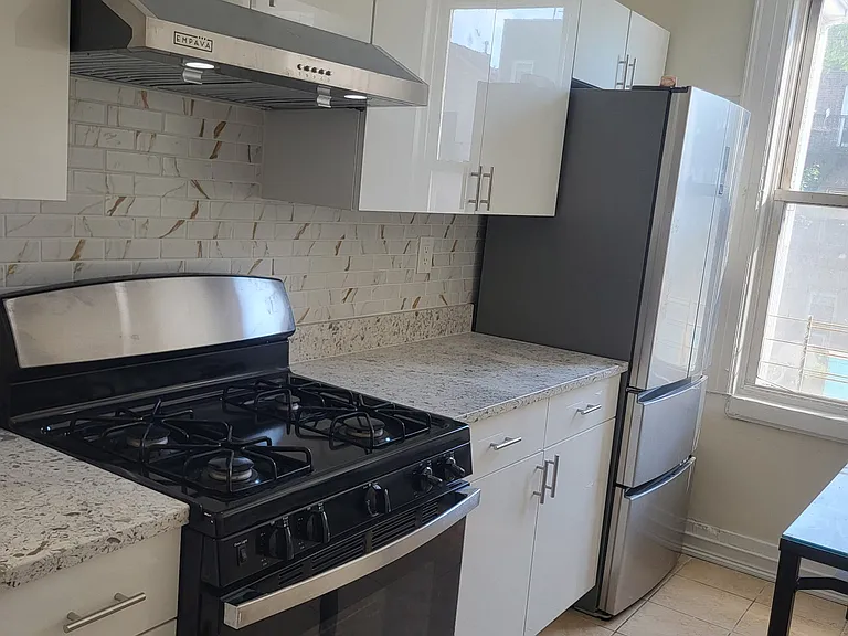 11 Leonard St #2 — Photo 6
