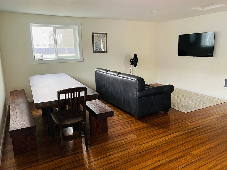 111 Pacific Ave S — Photo 16