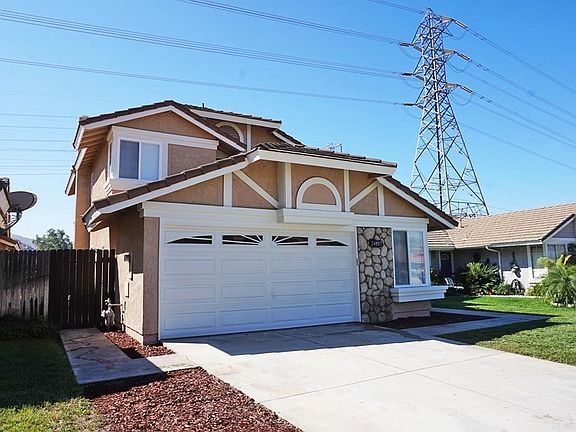 3rd image of 14807 Woodland Dr