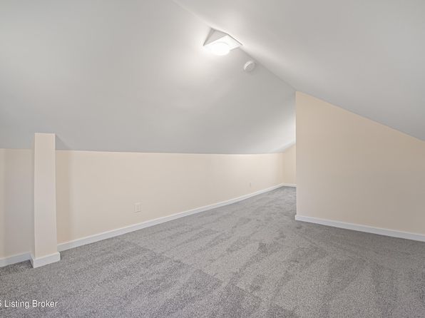 27 Phillips Ln, Taylorsville, KY 40071