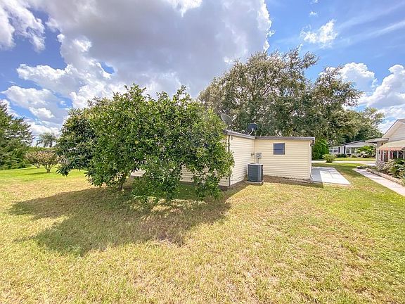 5th image of 1729.5 Lauren Ln