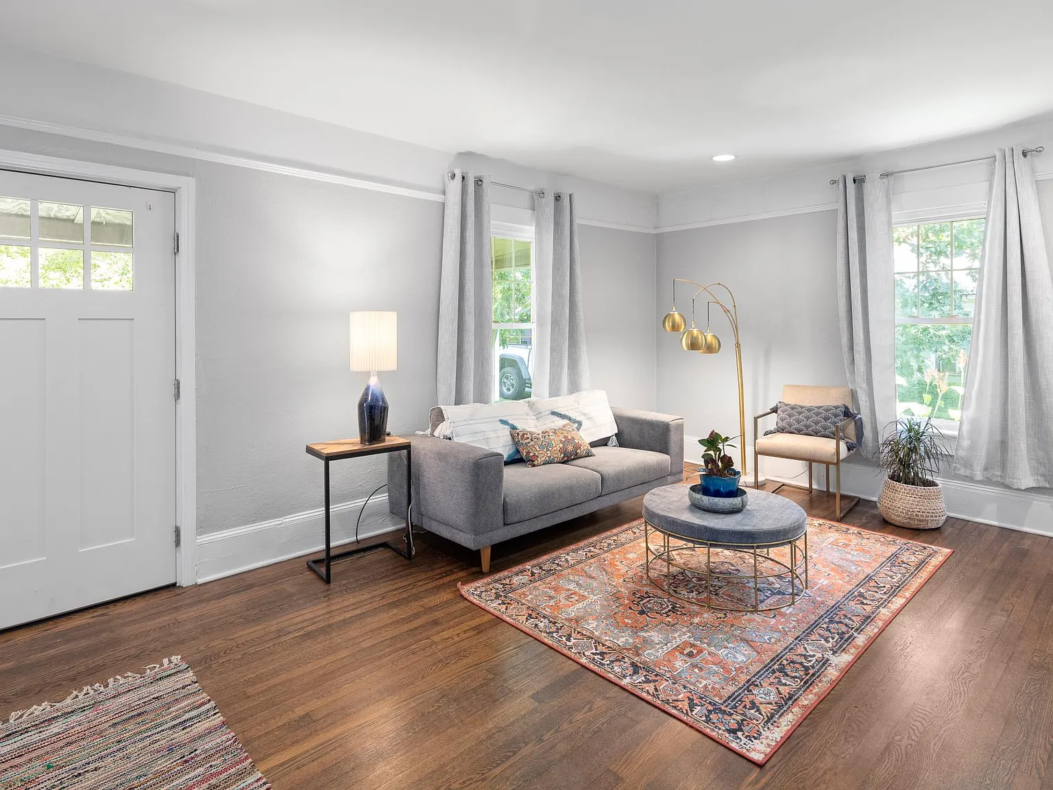2 bed, 944 sqft, $1,900 — Photo 4