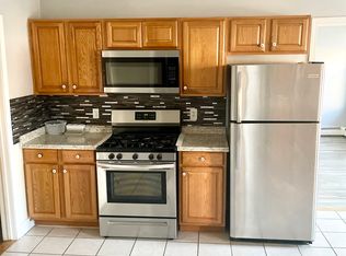 103 Hamlet Ave FLOOR 1, Woonsocket, RI 02895