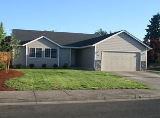 520 Creswood Loop, Creswell, OR 97426
