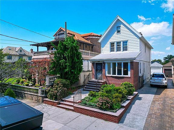 4th image of 8116 11th Ave
