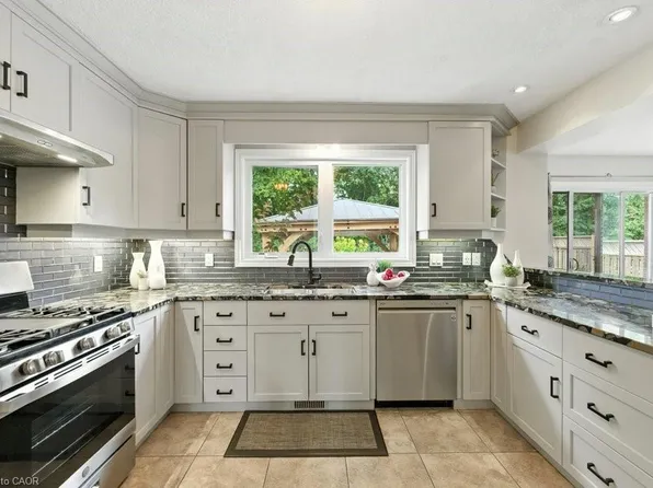 120 Spencer Dr, Centre Wellington, ON N0B 1S0