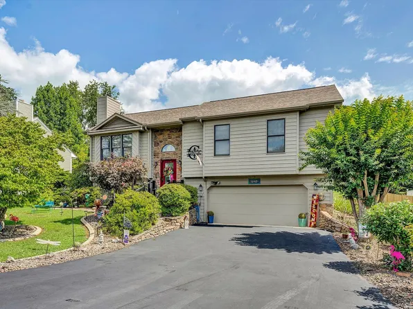 1797 Melissa Cir, Vinton, VA 24179