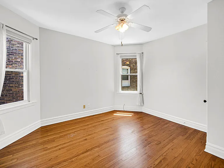 5233 W Cullom Ave #2 — Photo 8