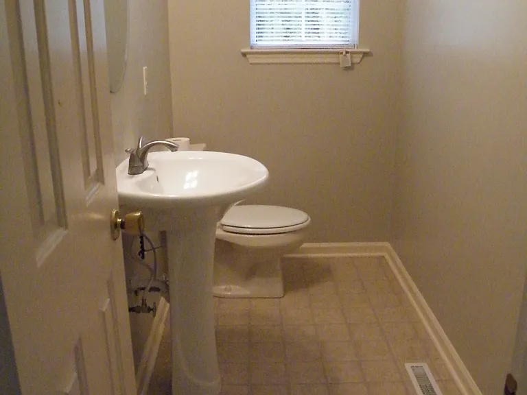 2622 Taft Hwy — Photo 6