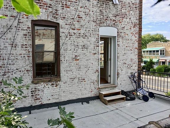 2nd image of 301 E 26th St APT 2R
