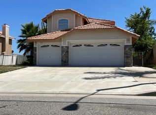 15111 Knollwood St, Lake Elsinore, CA 92530